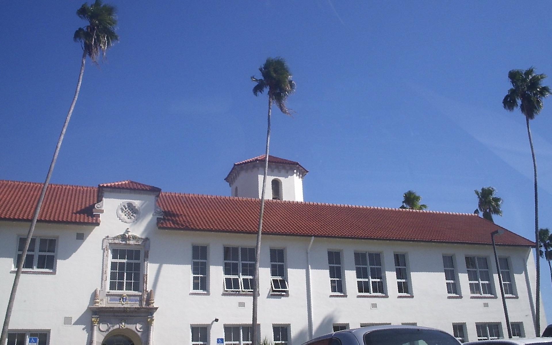 St. Petersburg High School